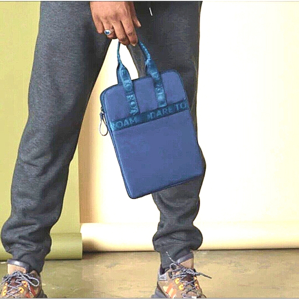 Tech Travel Bag Tablet Pouch Pink Blue Black iPad Tablet Carrying Case - Picture 8 of 8